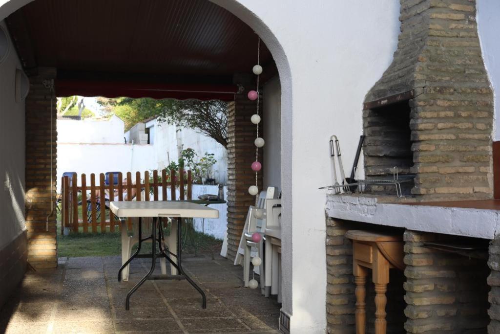 Chalet Con Piscina, Amplio Jardin Y Aire Acondicionado 奇克拉纳－德拉弗龙特拉 外观 照片