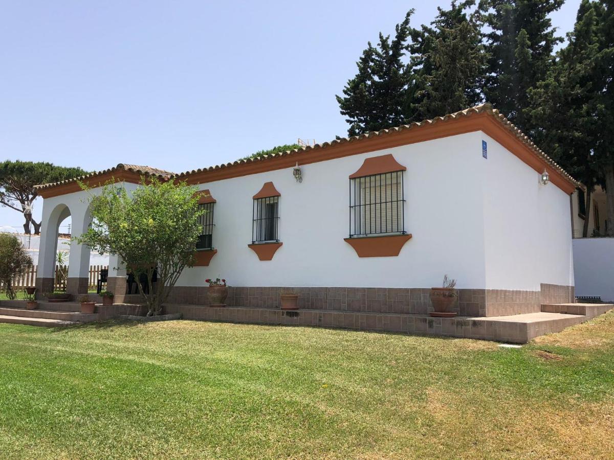 Chalet Con Piscina, Amplio Jardin Y Aire Acondicionado 奇克拉纳－德拉弗龙特拉 外观 照片